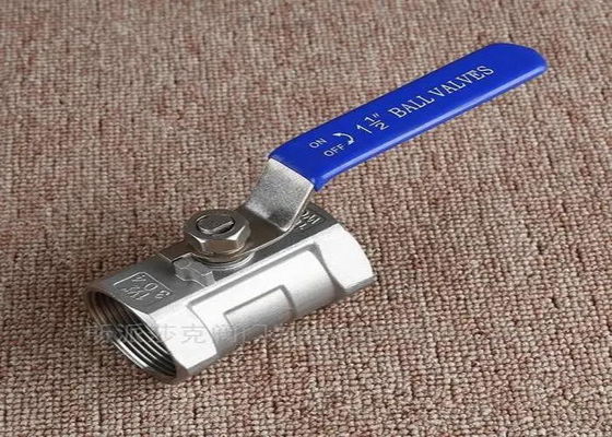 Rustproof Stainless Steel Ball Float Valve , 1PS Threaded 1000 Wog Ball Valve